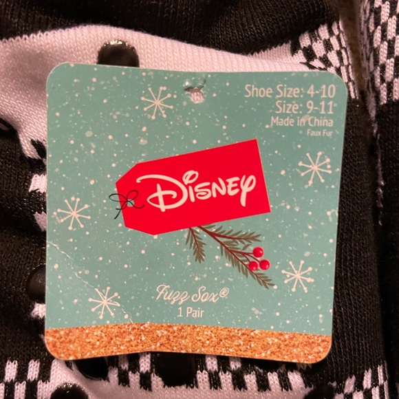 Disney Christmas Fuzz Sox Fuzzy socks Mickey Mouse Holiday Girls NWT - Picture 2 of 3